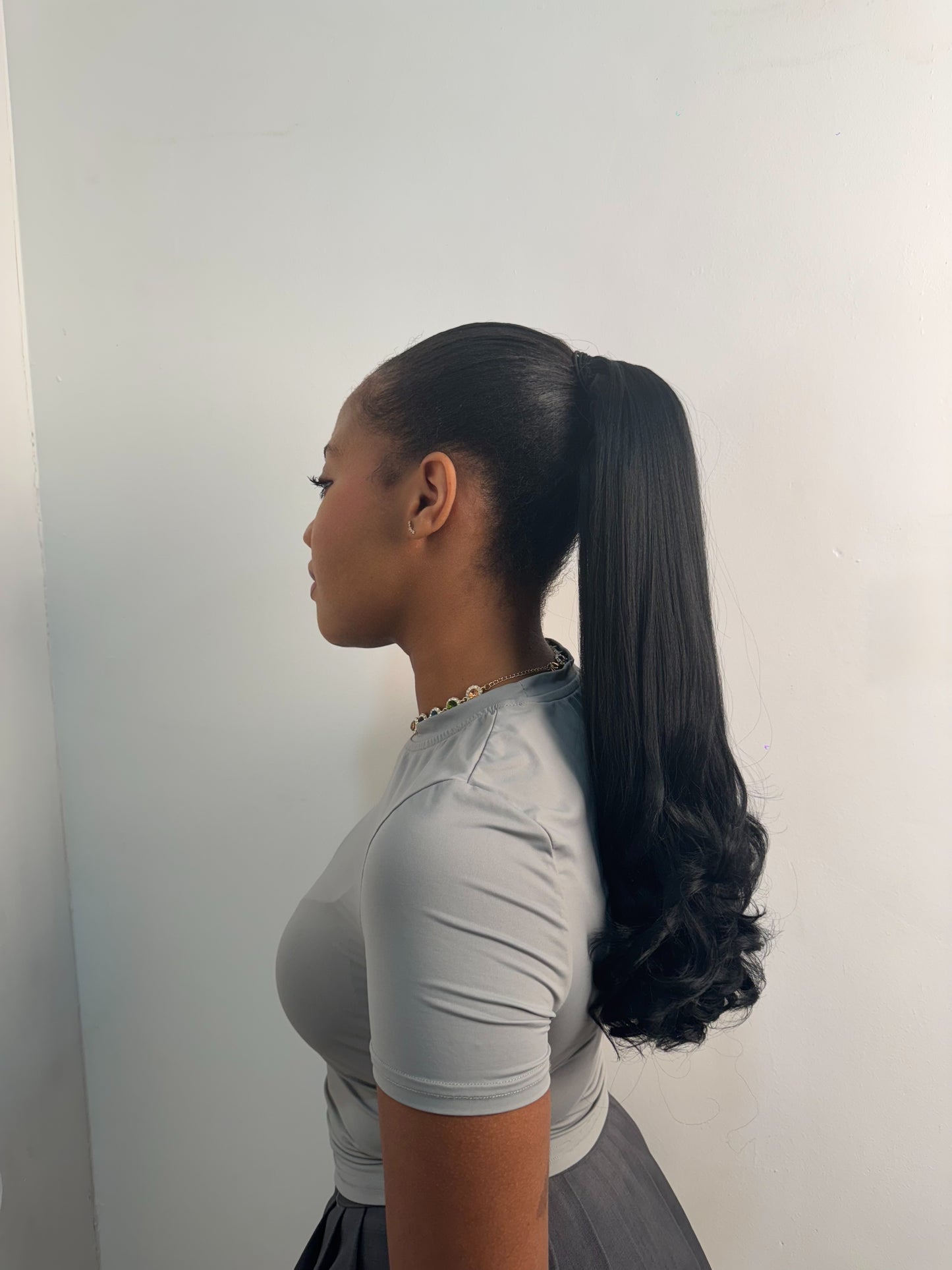 Clem Curls Ponytail